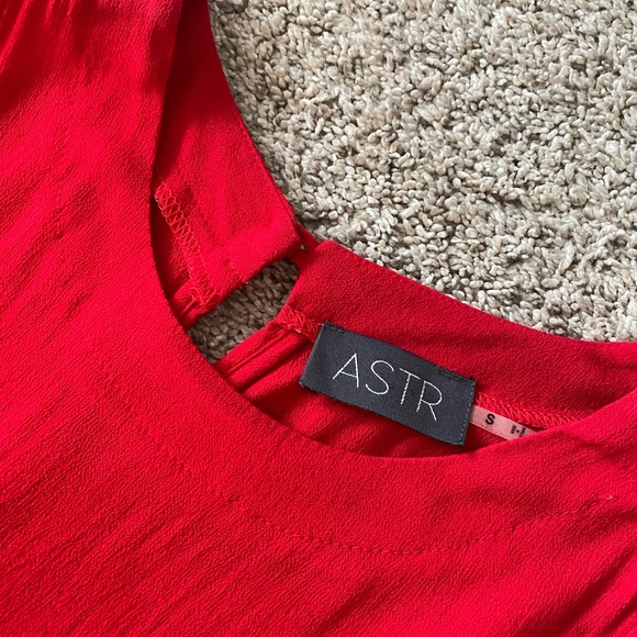 ASTR red top blouse size Small - Picture 2 of 11
